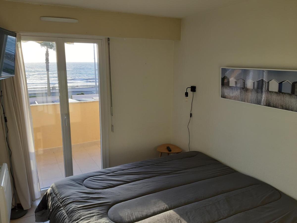 Appartement Cavalaire Face A La Mer Luaran gambar